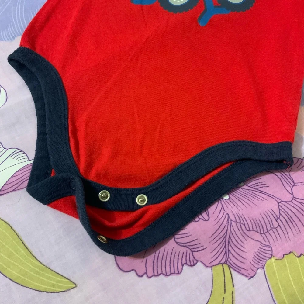 EUC Toddlers 2 Pz Romper Cars print & All American Boy